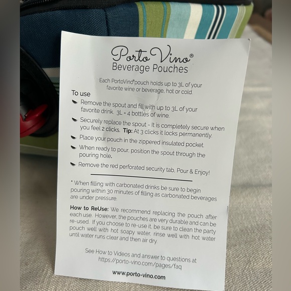 Portovino Beverage Pouch Purse. Incl 3L refillable bag w/spout, peeks out window - Picture 5 of 16